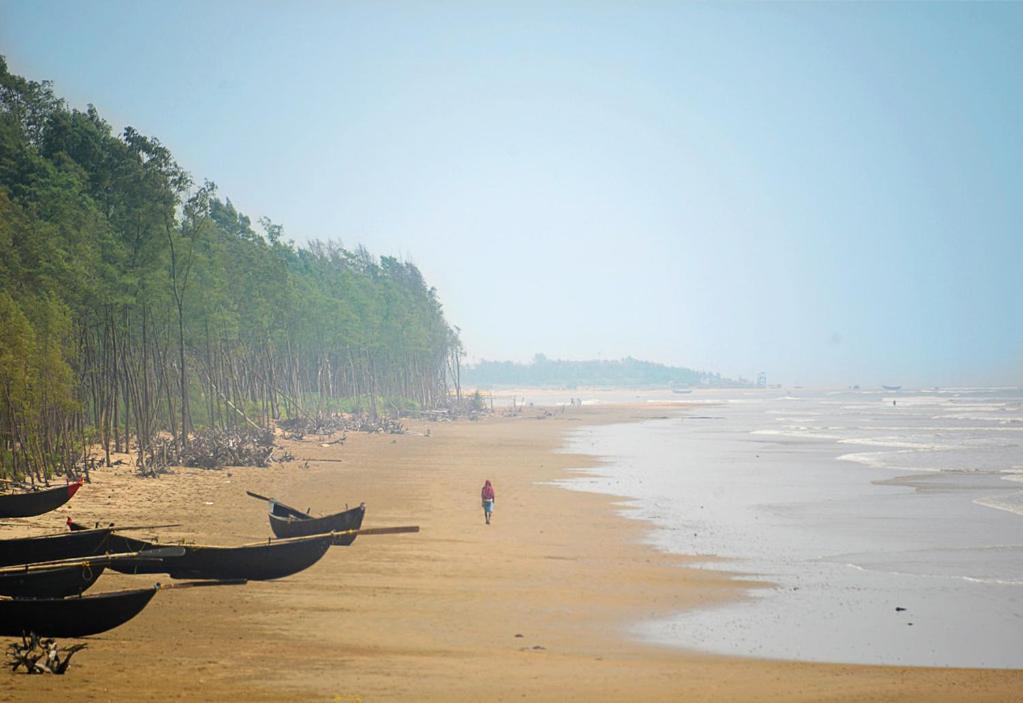 Sea Queen Uttara Resort Tajpur ภายนอก รูปภาพ